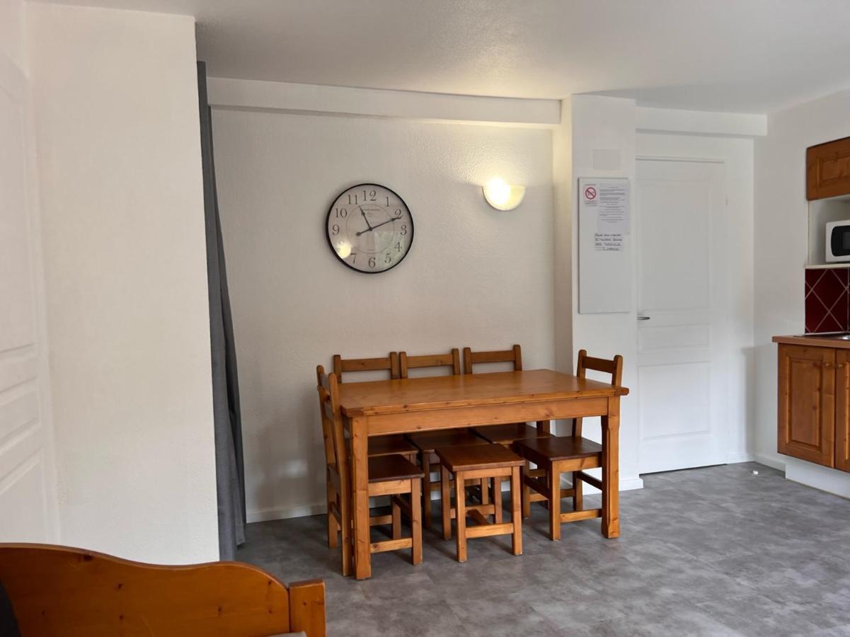 Vars, Appart Spacieux Renove 4 Couchages Dans Chalet Вар Экстерьер фото
