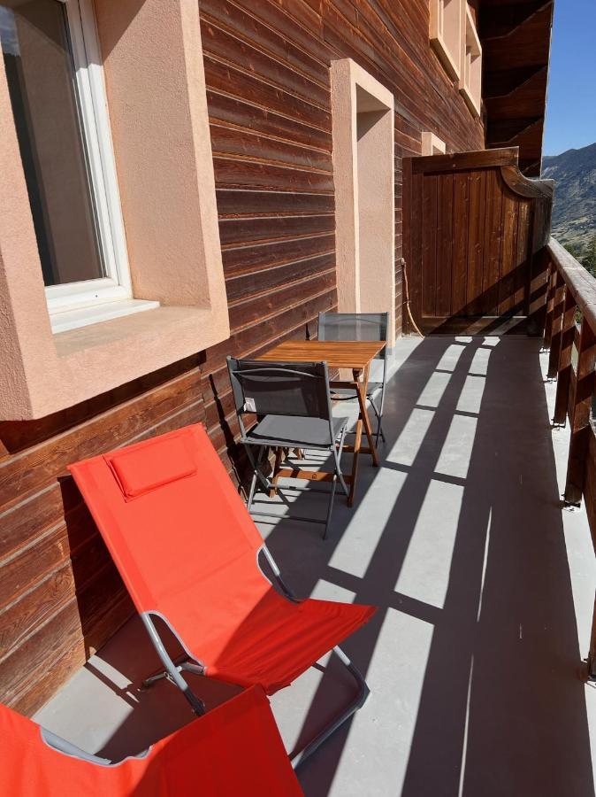 Vars, Appart Spacieux Renove 4 Couchages Dans Chalet Вар Экстерьер фото